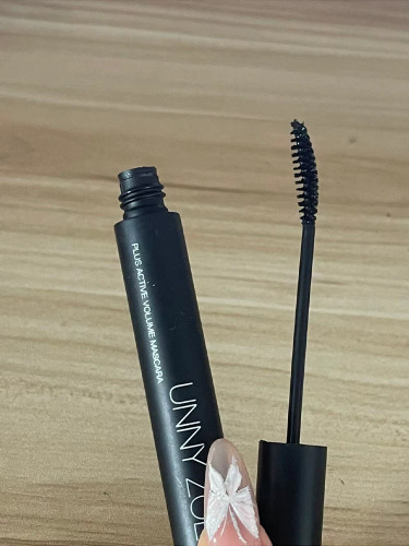 ریمل UNNY ZOEY (توضیحات)